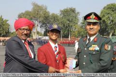 Sr. under officer Charu Surana along with DG NCC